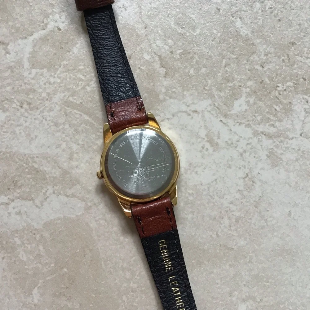 Vintage Disney Mickey Mouse Lorus Watch - Picture 5 of 10